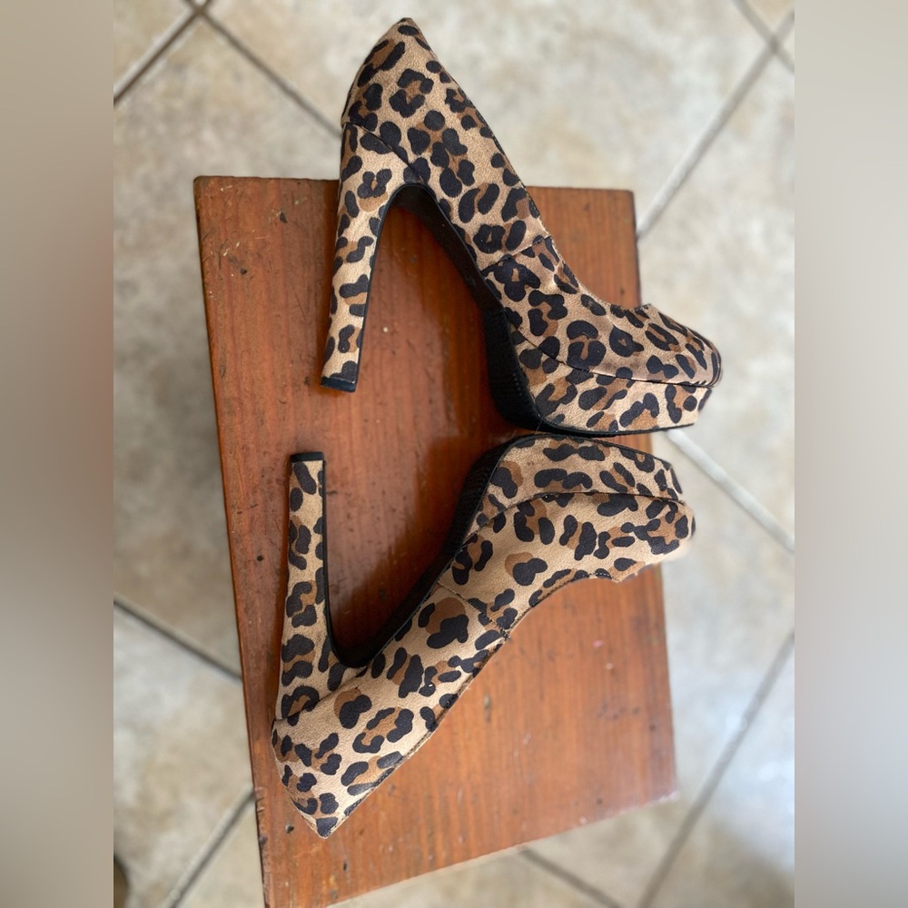 Retro Leopard pumps - Picture 4 of 4